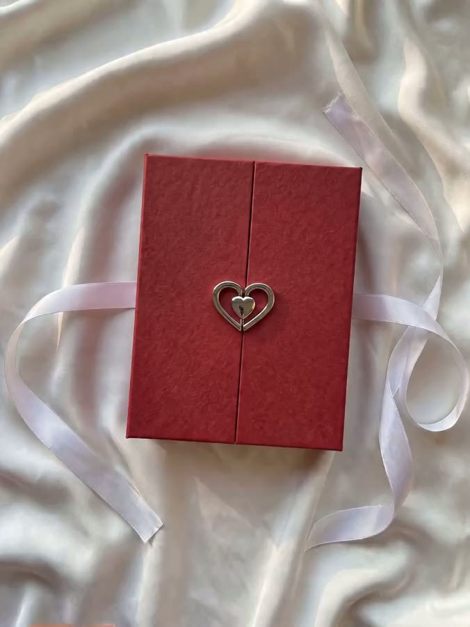 Jewelry box unboxing